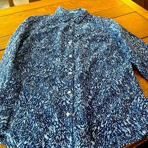 Excellent Condition—Blue Lois J McLaughlin Shirt is a tunic style. M: 27” long.